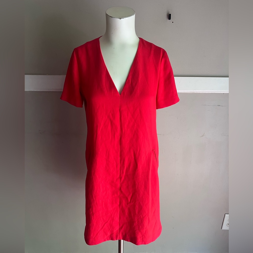 Banana Republic Bright Red V-Neck Short Sleeve Mini Dress